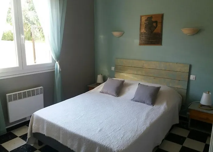 La Luciole 2 Apartamento *